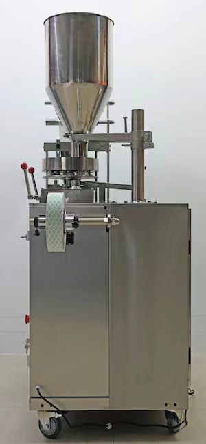 Model 11 tea making and packing machine with line and label bag 5